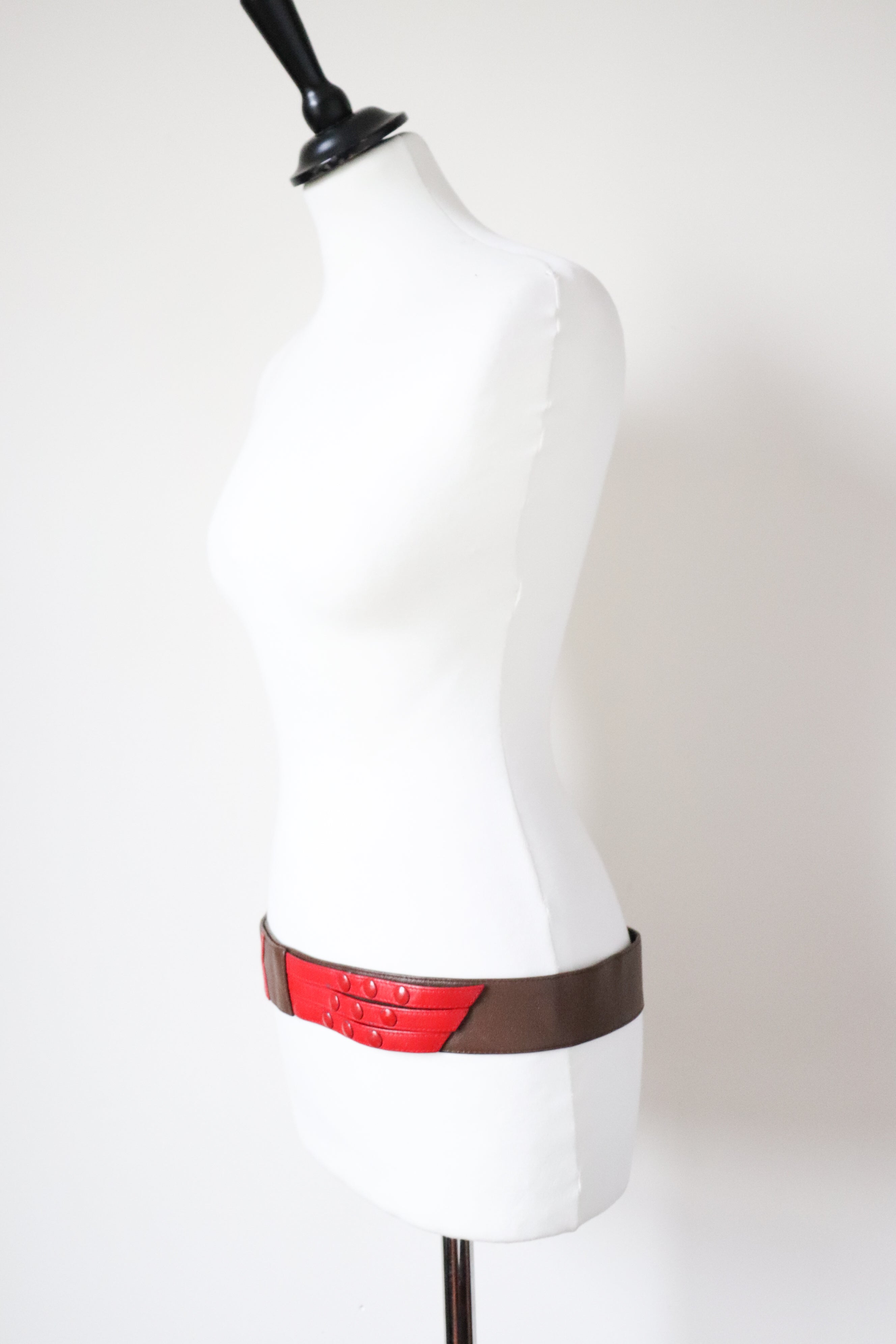 Red / Brown Leather 1980s Vintage Belt -  Wide -  Large /  Medium