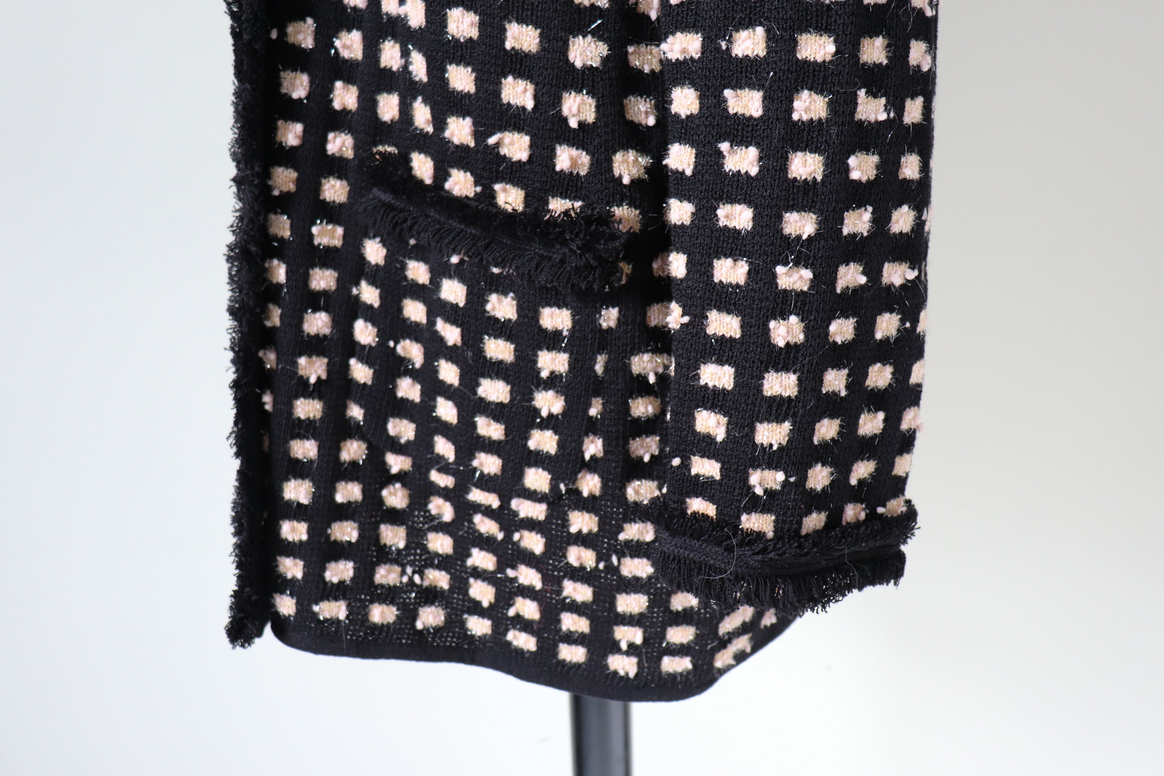 Knitted Boucle Cardigan Jacket - Black / Pink - Label 16 - Fit L /  UK 14