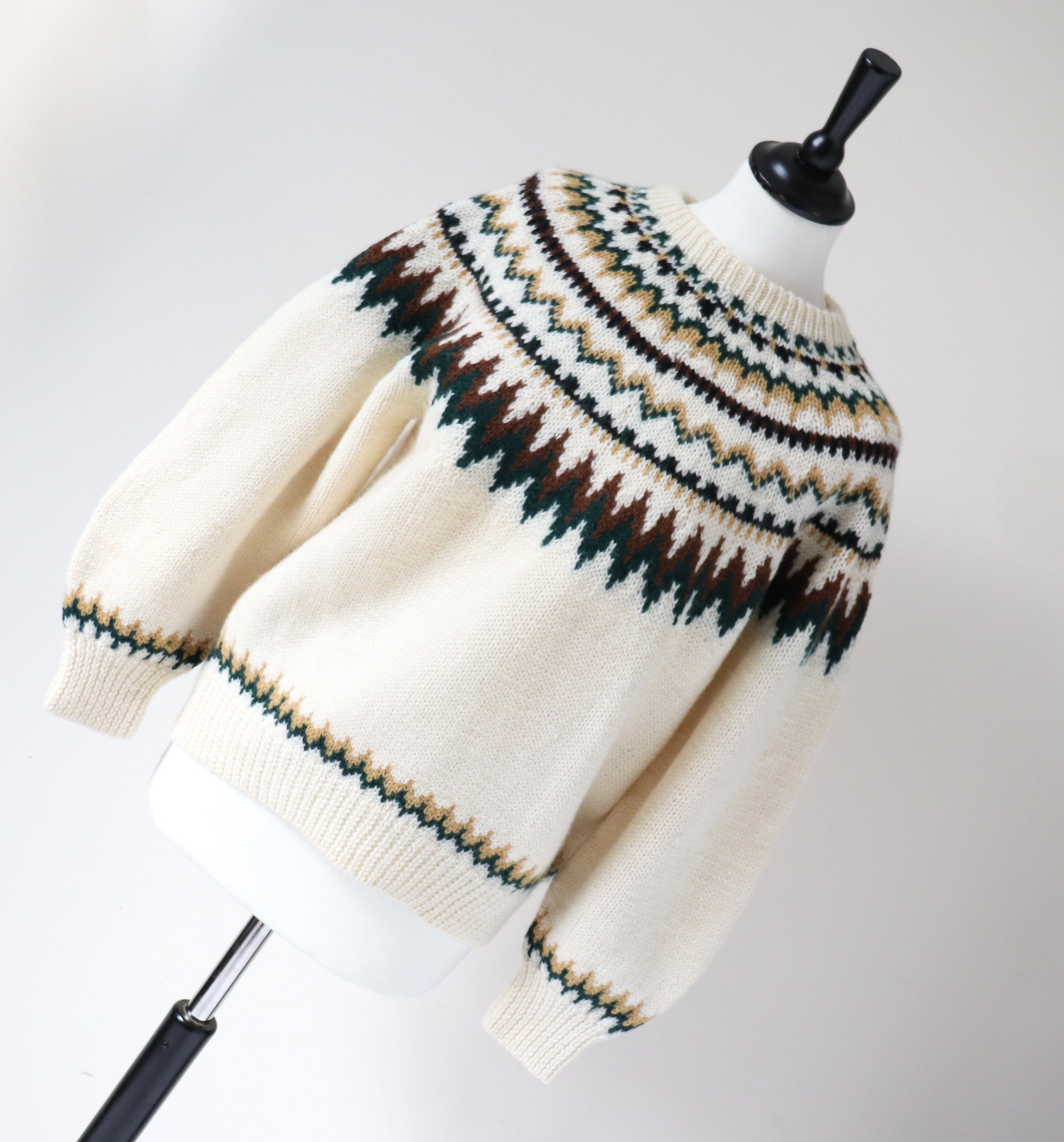 Nordic Style Hand Knit Jumper - Cream Wool - M / UK 12
