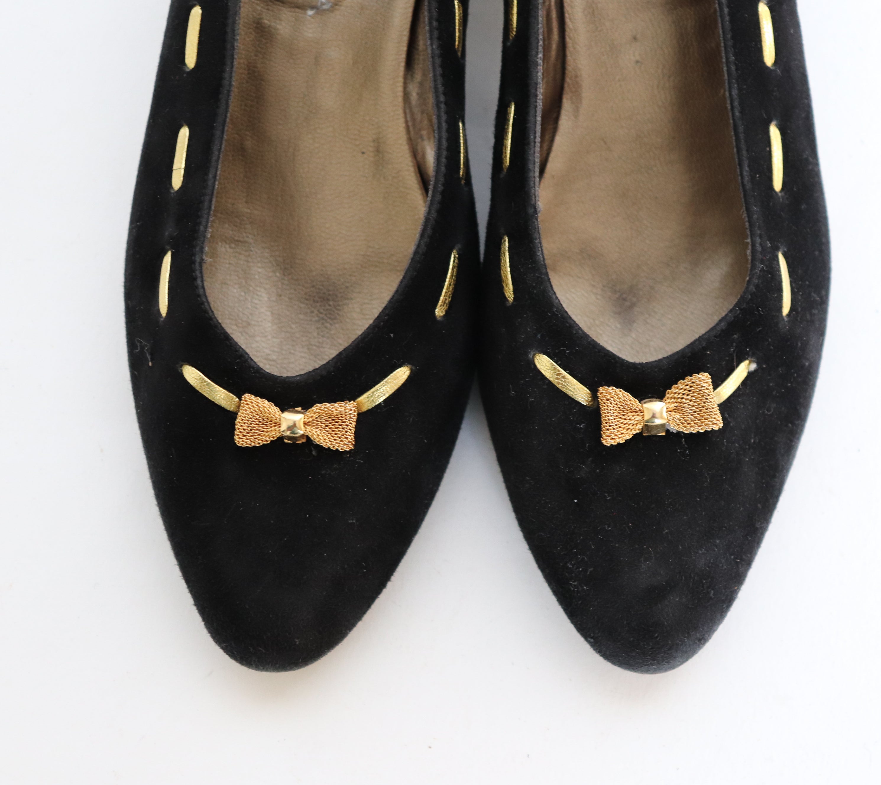 Vintage Bow Pumps -  Black / Gold Suede Leather - Narrow 38 / UK 5