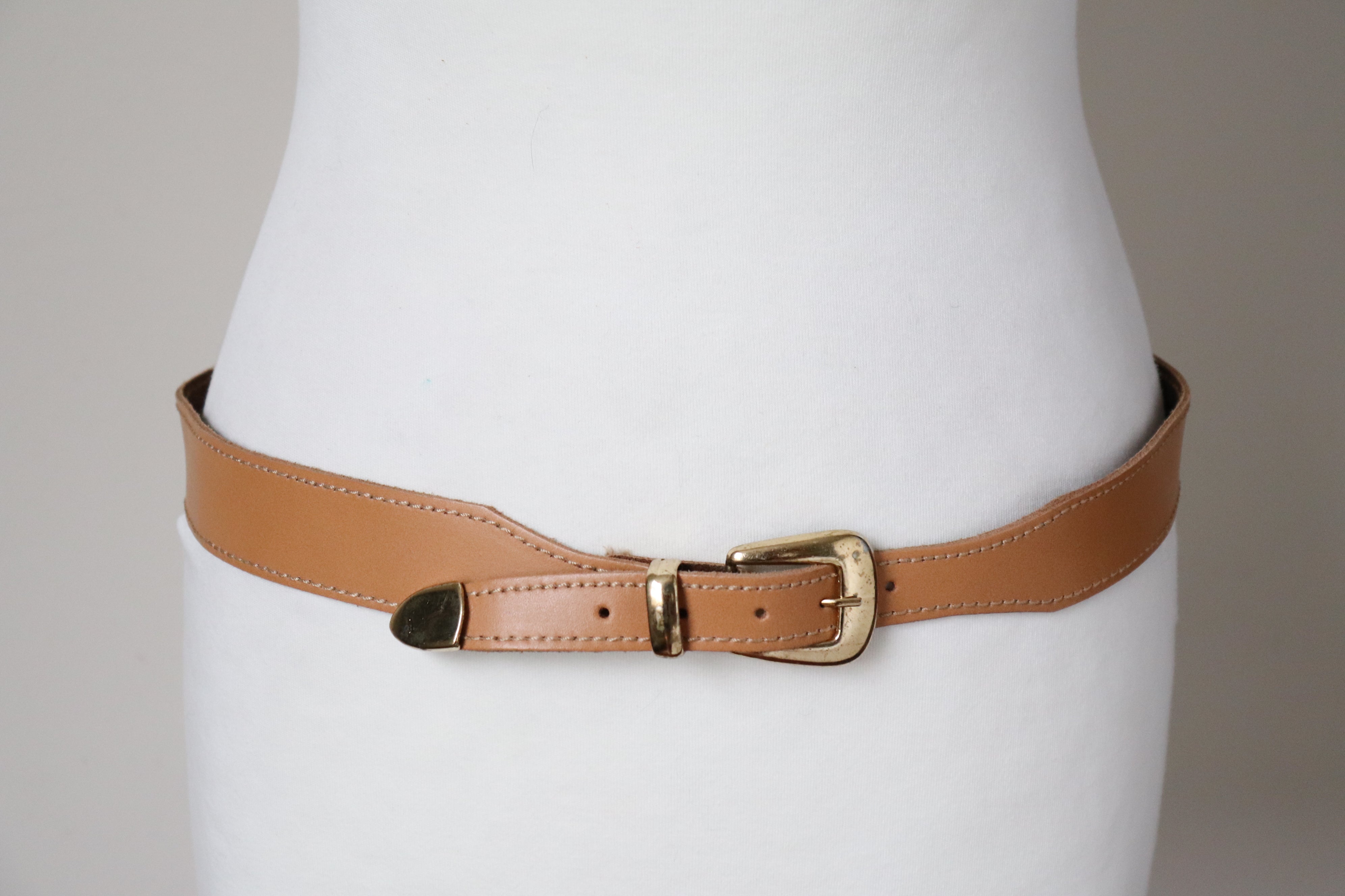 Tan FAUX Leather Vintage 1980s Western Belt - Slim - Medium