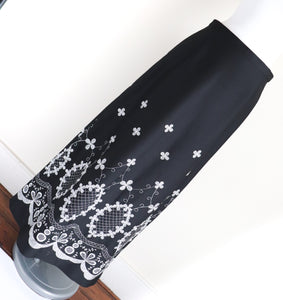 1970s Vintage Maxi Skirt - Black / Silver Embroidery - M / UK 12 Tall