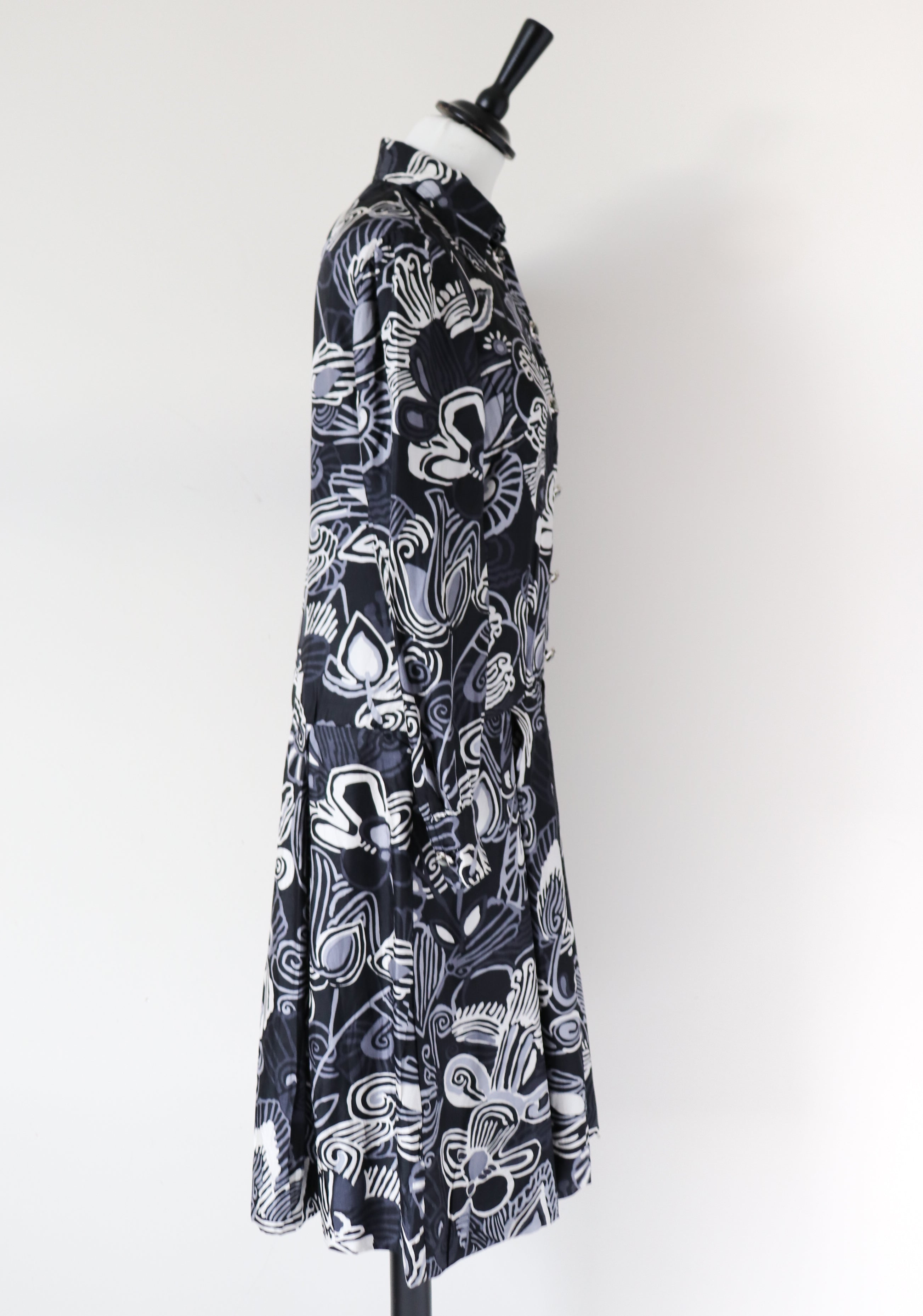 Vintage 1970s Silk Dress - Psychedelic - Black / Cream - Handmade - XS / UK 8