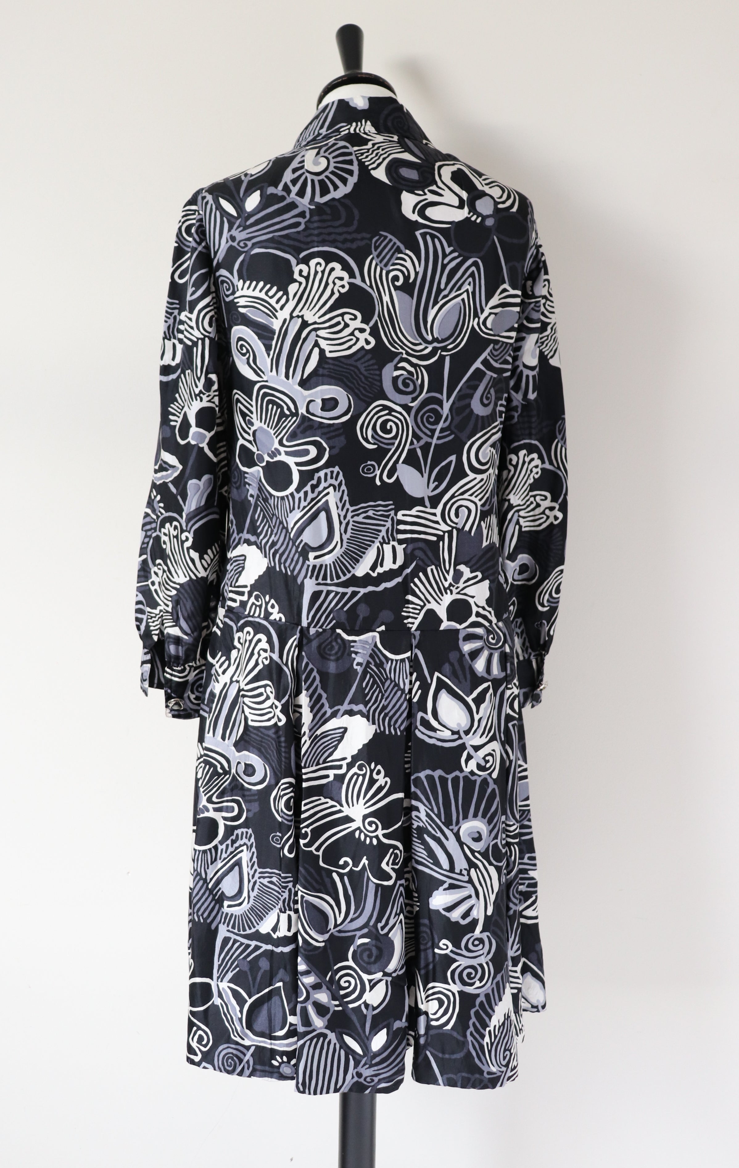 Vintage 1970s Silk Dress - Psychedelic - Black / Cream - Handmade - XS / UK 8
