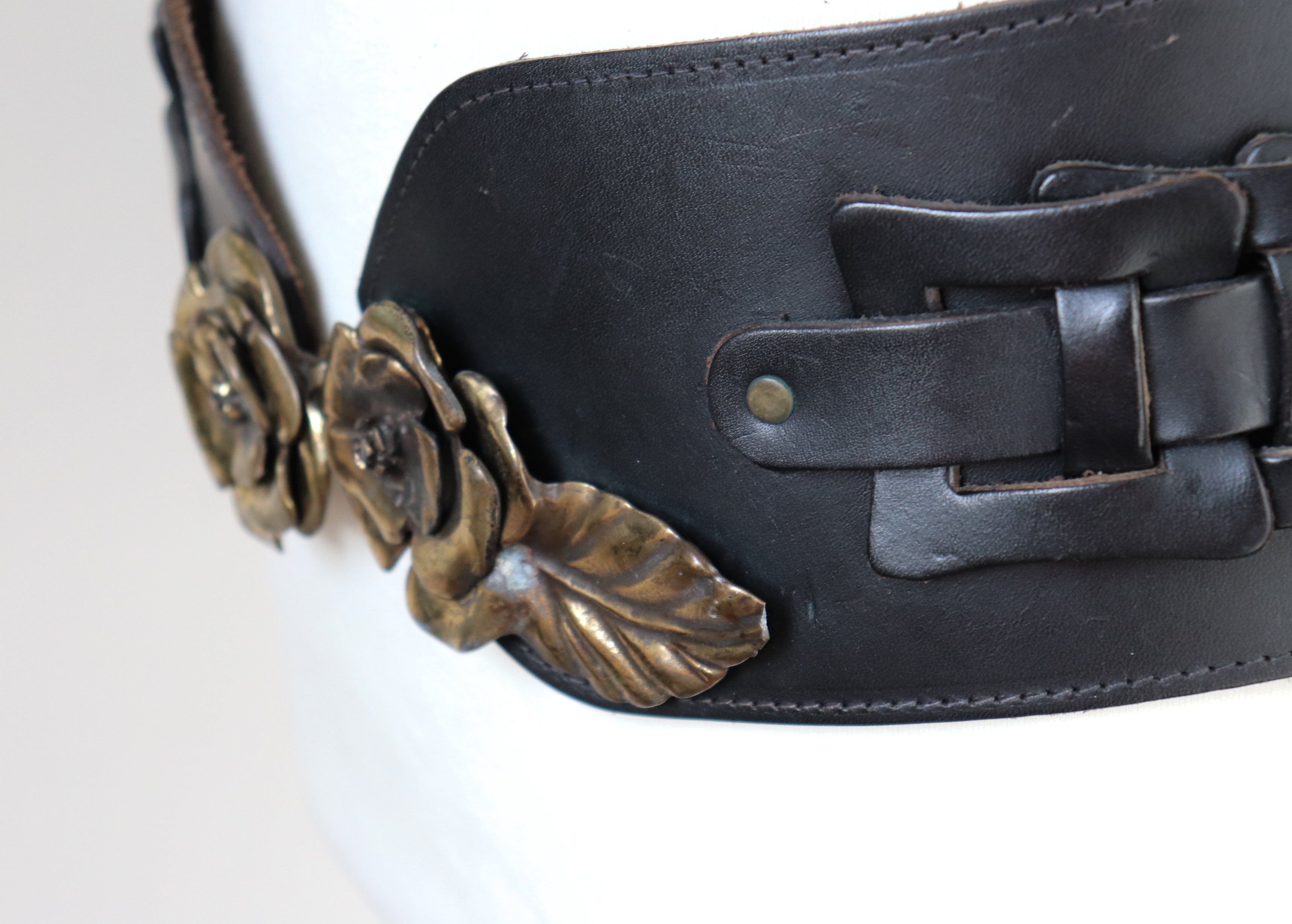 Vintage CORSET / HIPSTER Belt - Wide - Black Leather - Adjustable Medium / Small