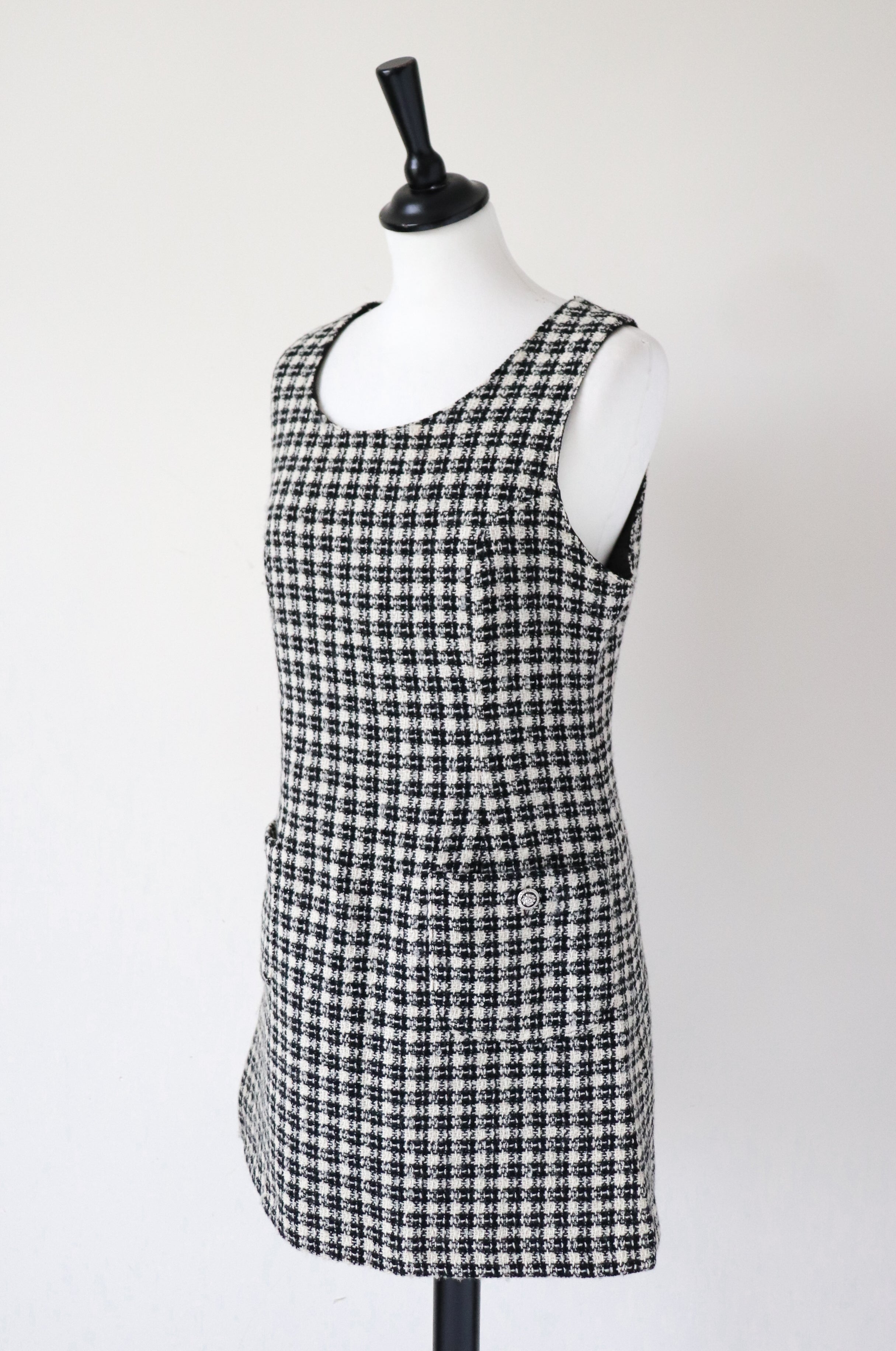 Tweed Shift Dress - Sleeveless Pinafore - Houndstooth Cream / Black - M / UK 12