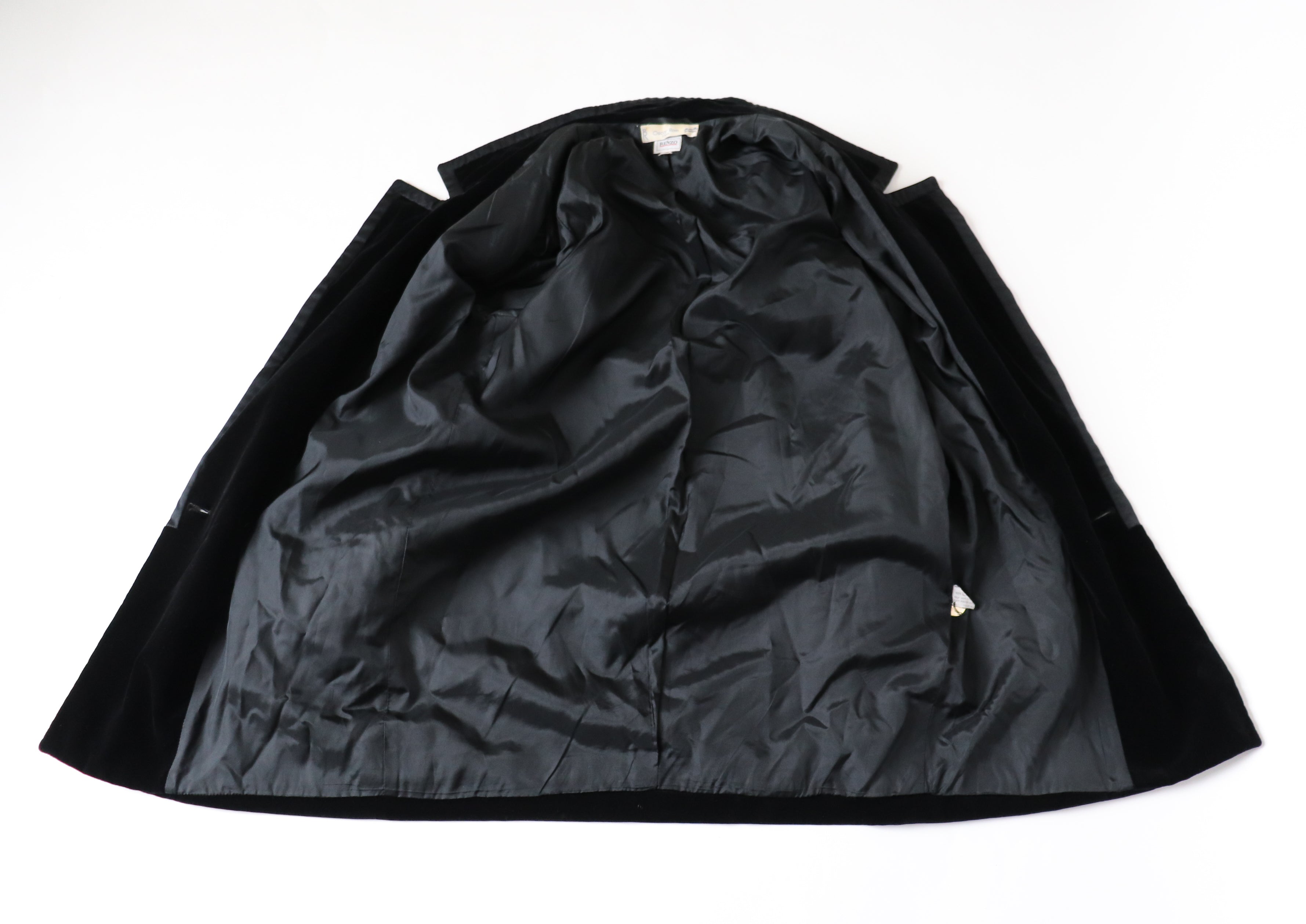 Black Velvet Evening Blazer / Jacket - Oscar Rom Zurich - Vintage - Label 36 - Fit M / UK 12